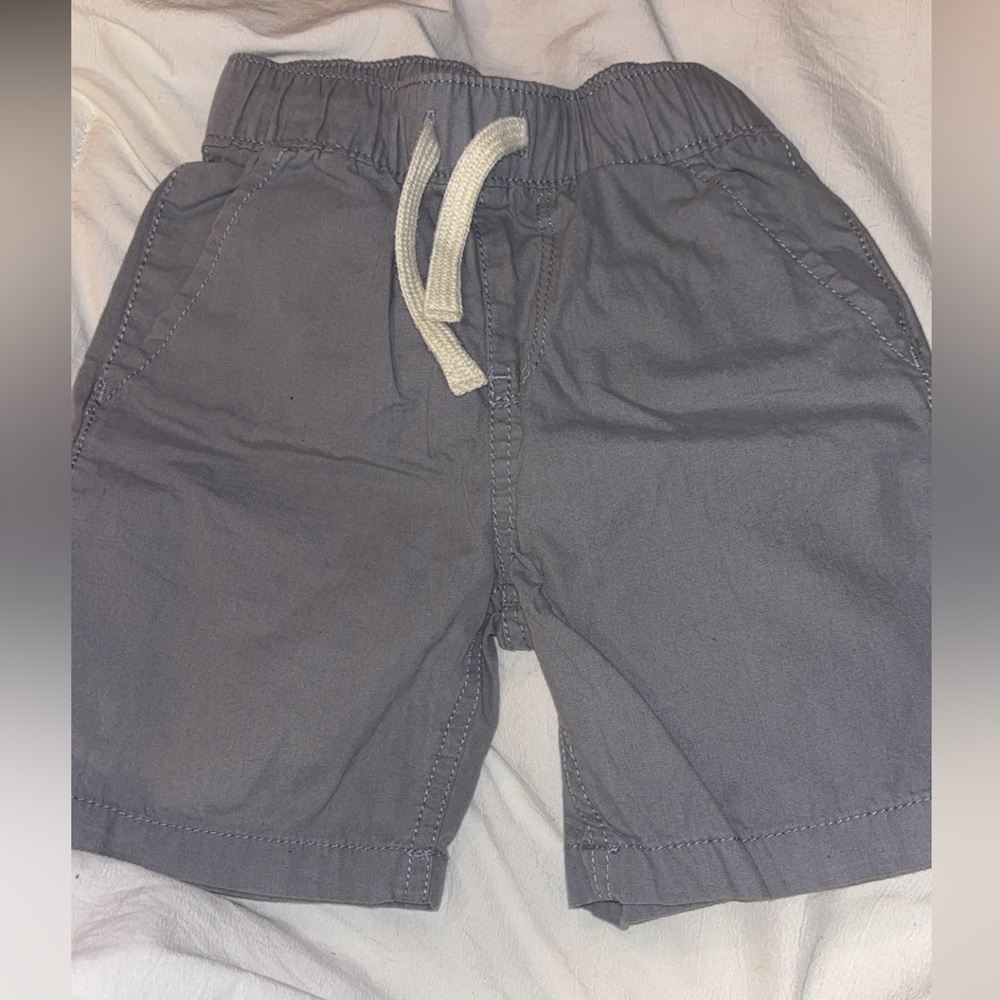 THE CHILDREN’S PLACE GREY SHORTS W DRAWSTRINGS-3T